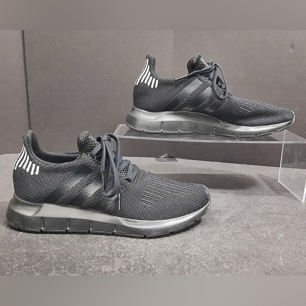 Adidas Swift Women's shoes size 7.5